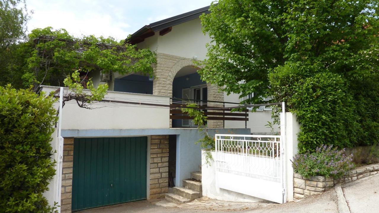Blue 40 M From Holiday home *